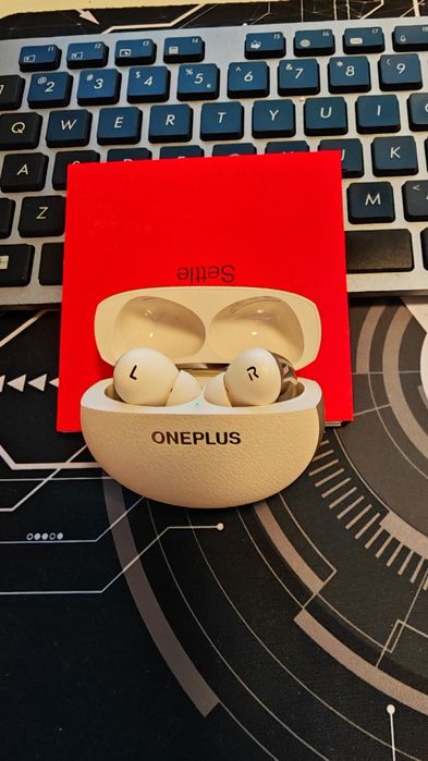 Vând Casti OnePlus Buds Pro 3