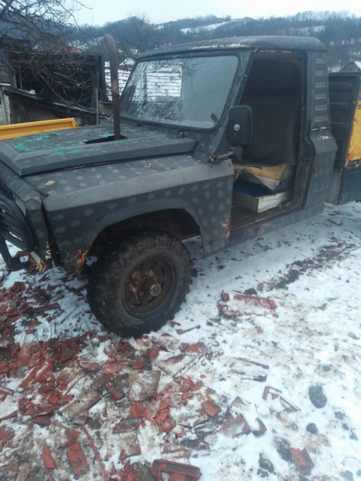 ARO motor de Brașov  4x4 la mic și la mare