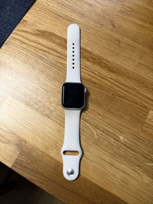 Apple watch SE gen 2 40mm