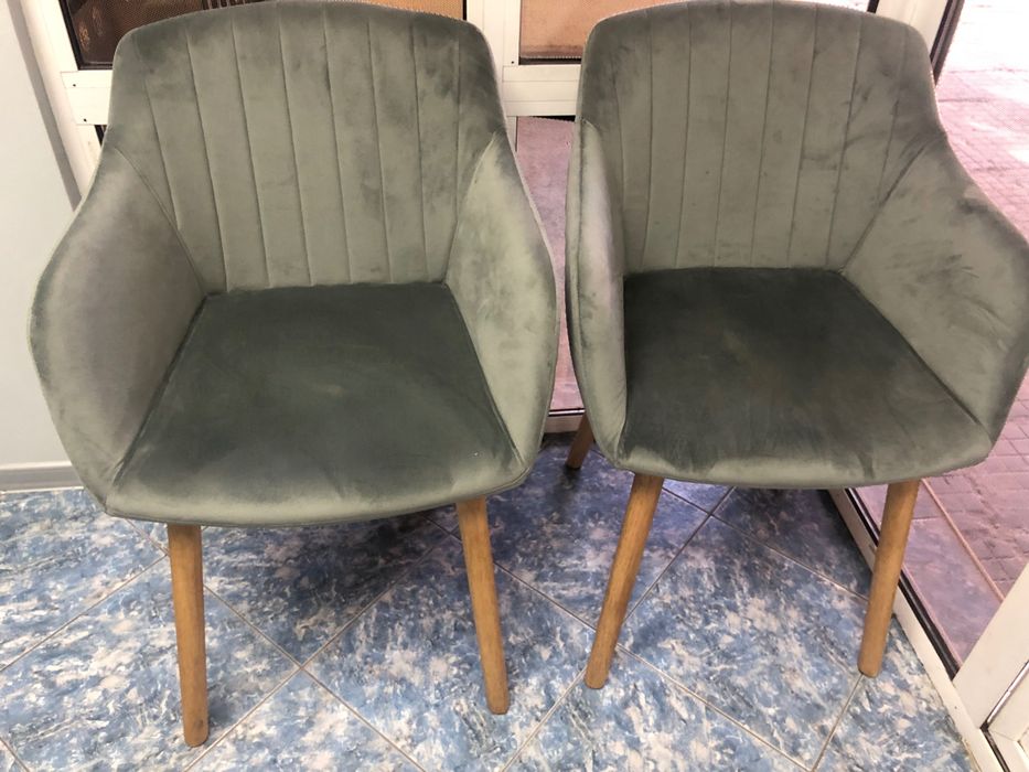 Столове 3 броя , в отлично състояние