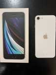 Продавам IPhone SE 2020. Телефона е като нов без никакви забележки.