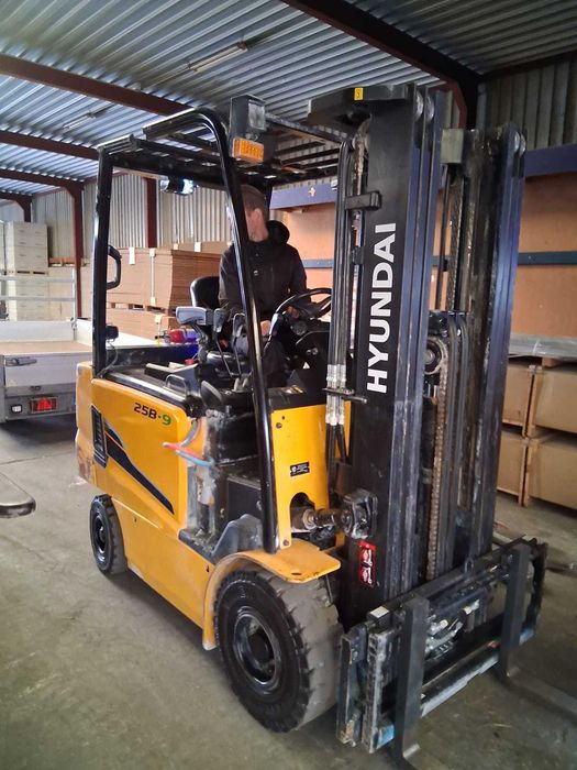 Stivuitor Electric Hyundai 2019 2.5to