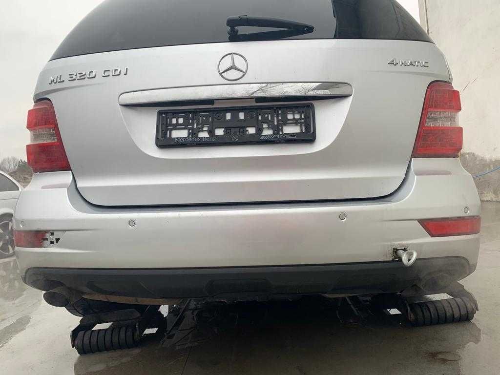 Dezmembrez mercedes ML 350/ML w164 facelift/stop led/navi/bara/far