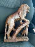 Vand Statueta -LEU LA VANATOARE- din 1977
