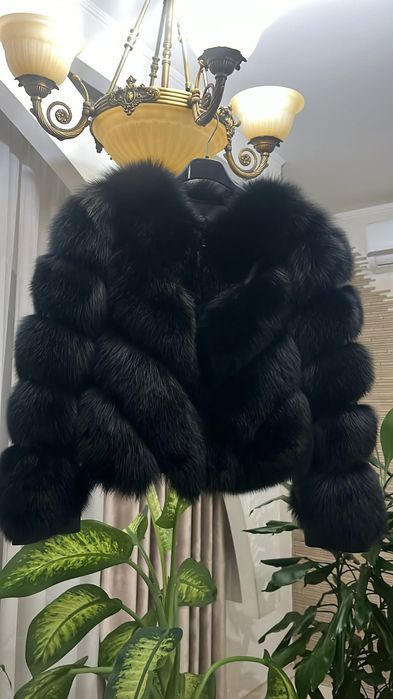 Haina blana impecabila