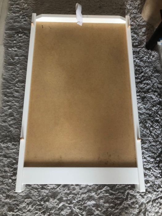 Masa de infasat din lemn atasabila la patut bebe