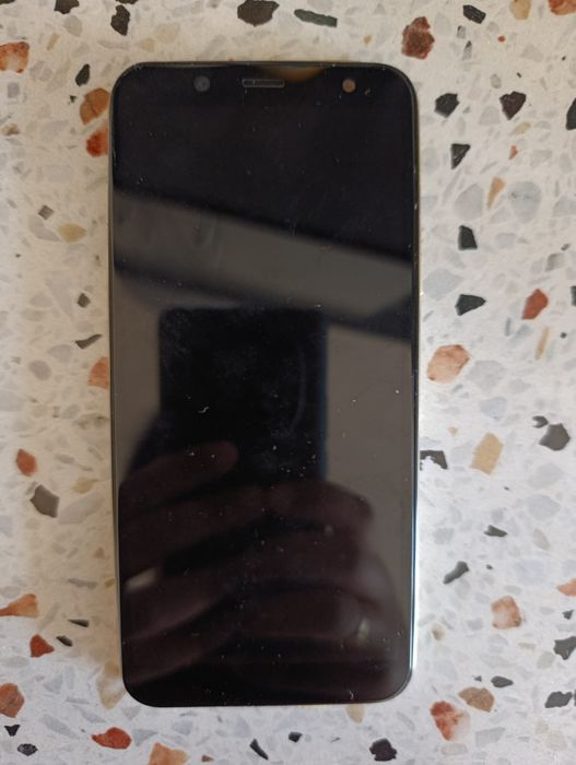 Самсунг А6 запчаст или ремонт