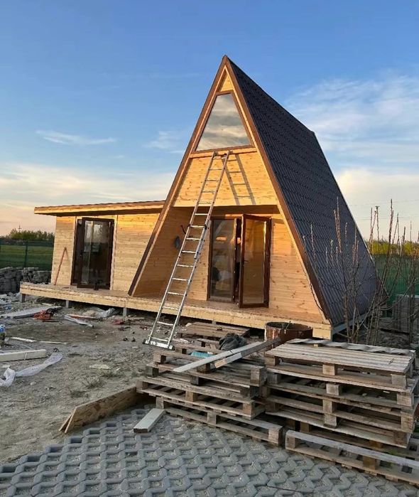 vând cabane tip A