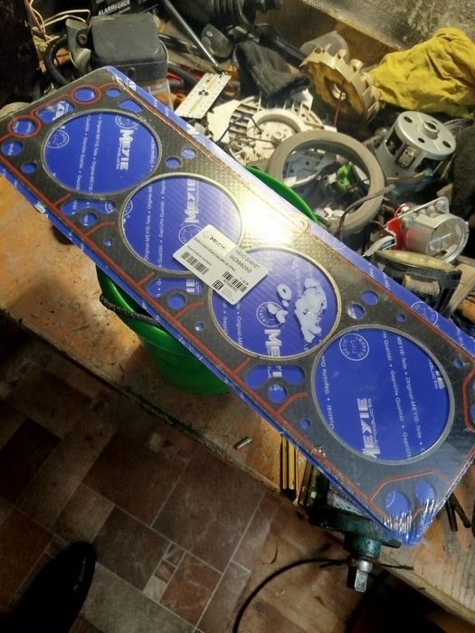 Прокладка под головку