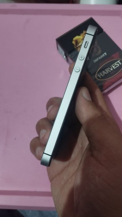 Iphone 5se 16г iclaud yoq imey otgan