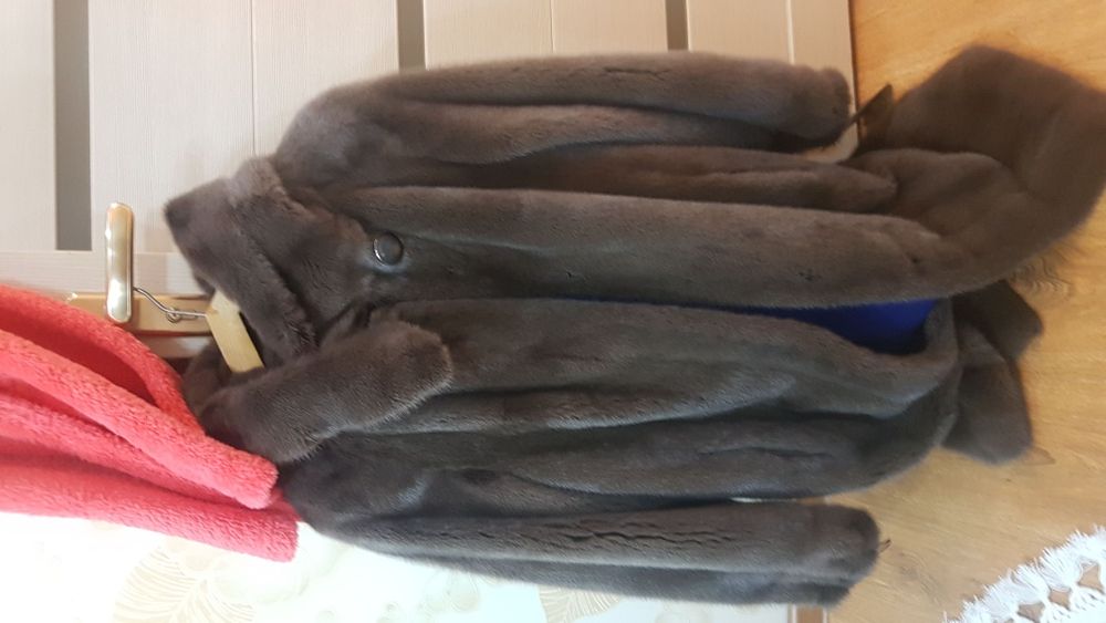 Продам шубу Греция новая