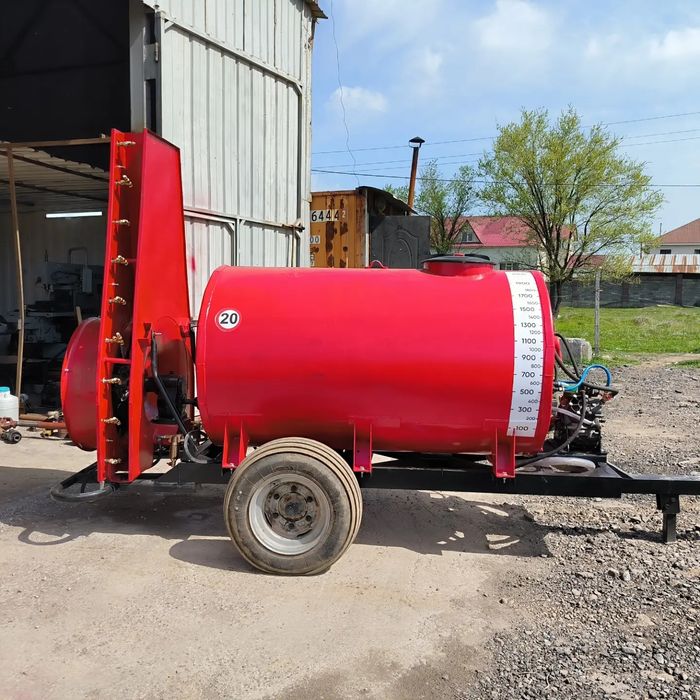 Опрыскиватель прицепной