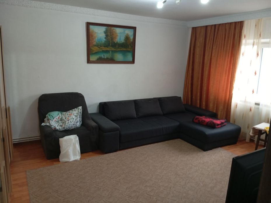 Vand apartament 3 camere M21