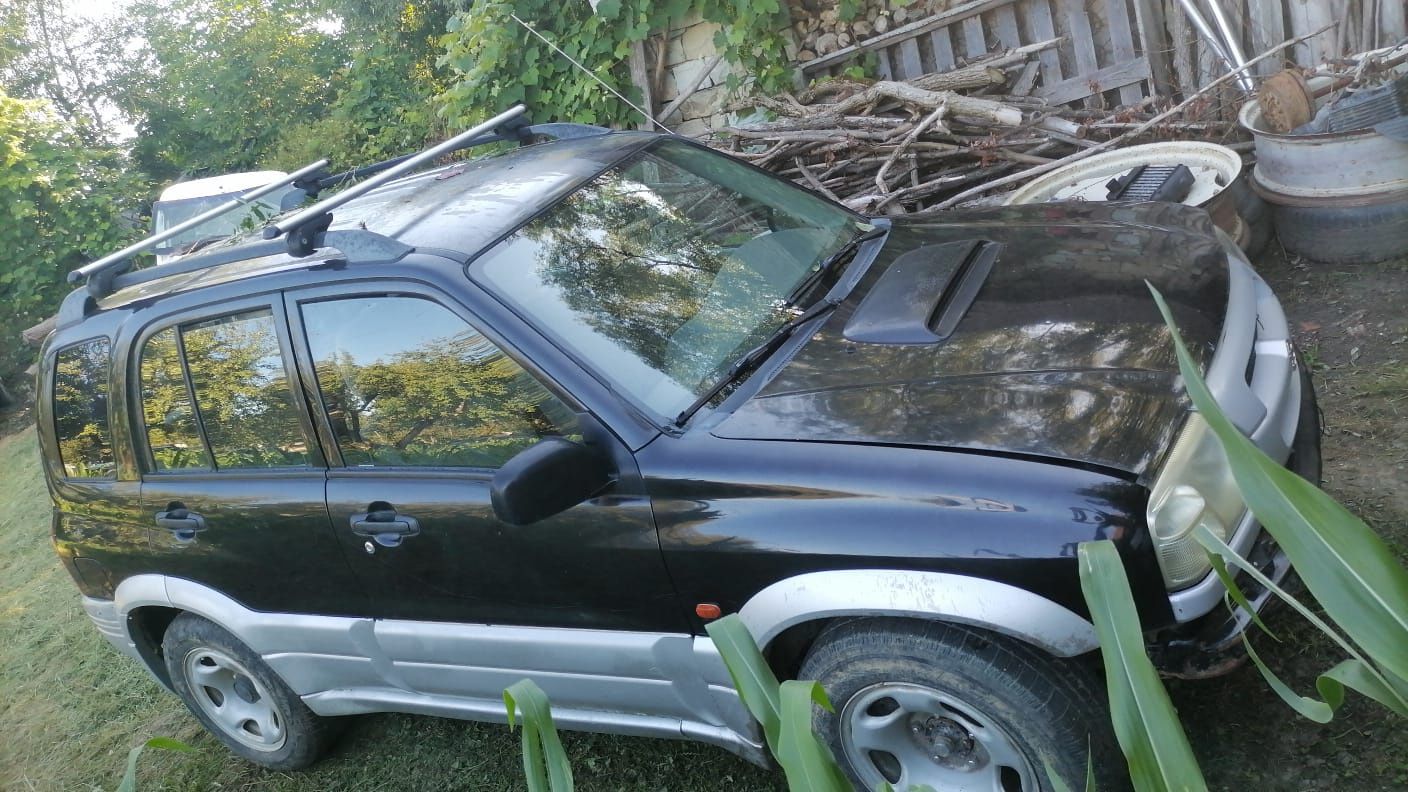 Suzuki grand vitara 2,0 mazda diesel piese