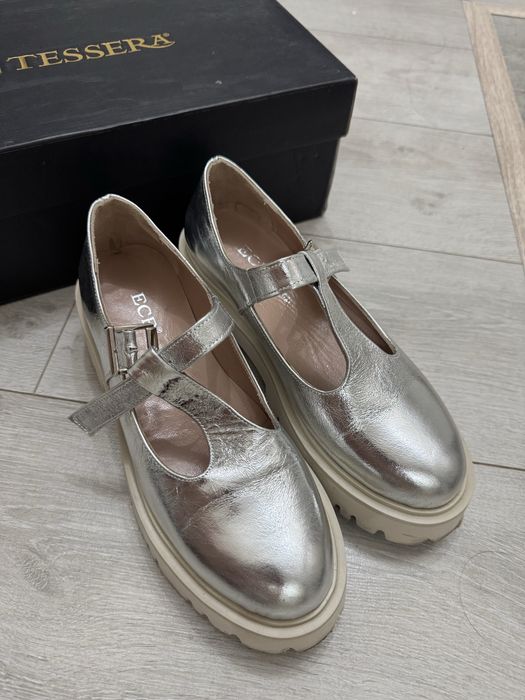 Лоферы новые 37р (нат.кожа)