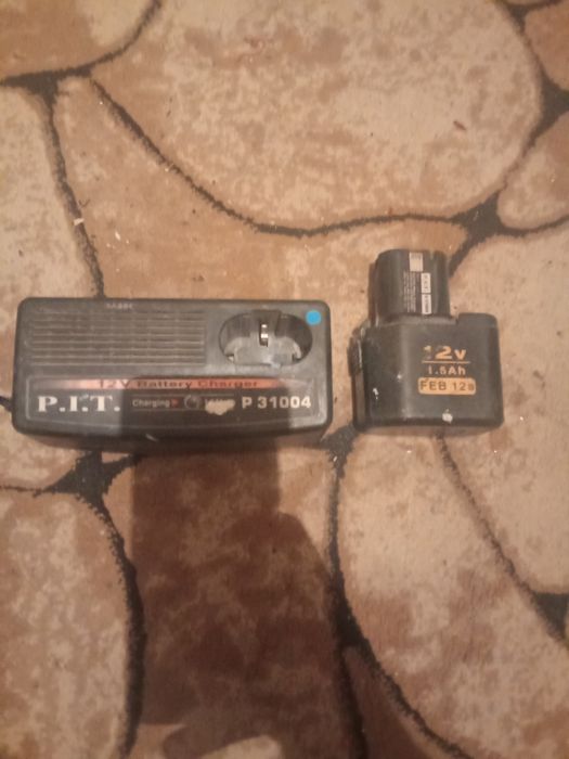 Зарядное устройство Pit