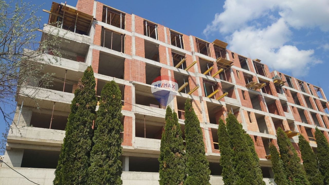 Продава се Мезонет в Варна, Левски - 198 кв.м за 1304 €/кв.м - Снимка #2