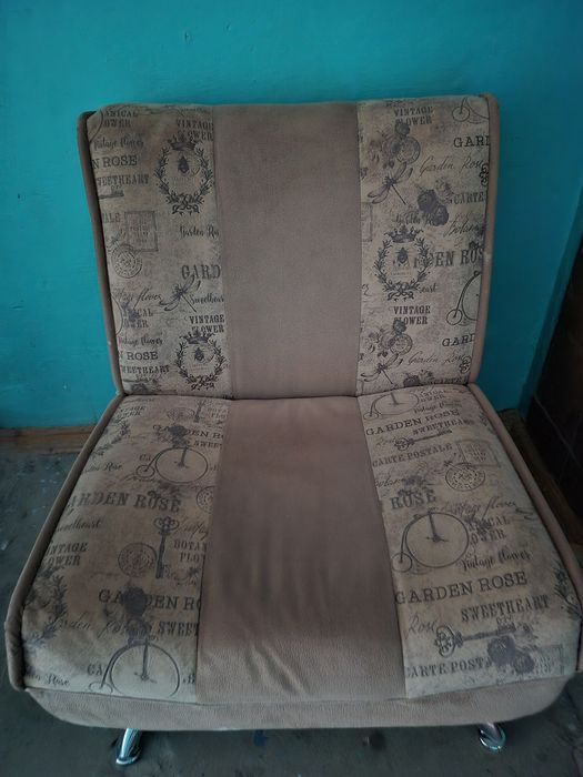 Кресло 2 шт продаётся.