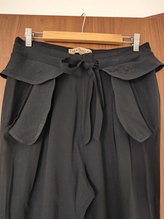 Vand pantaloni negrii Mathilde