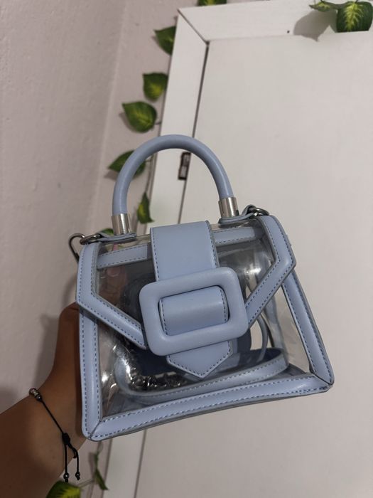 Синя безцветна чанта със синджир