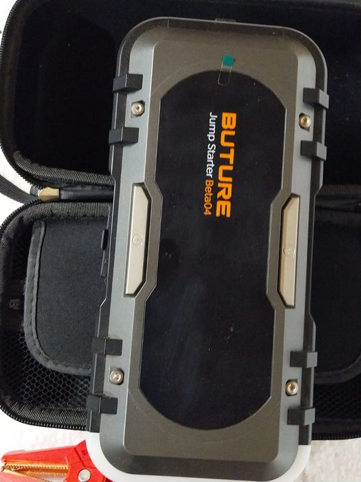 Robot de pornire auto cu baterie externa BUTURE JUMP Starter Beta 04 n