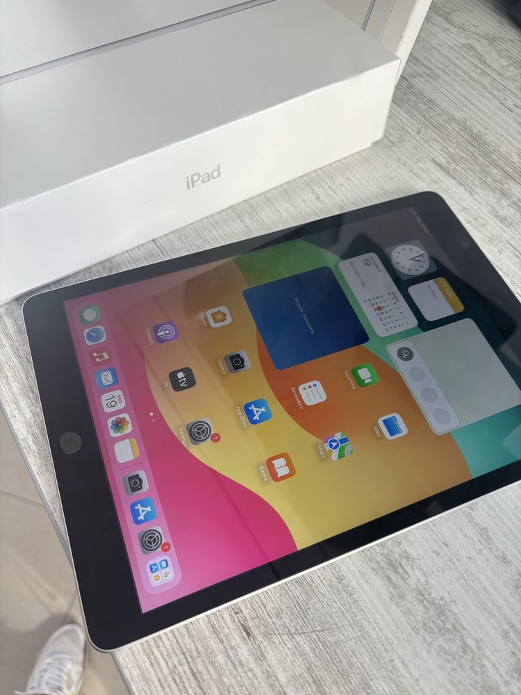 Ipad 9 - Перфектен !!! -399лв