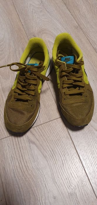 Nike Internationalist