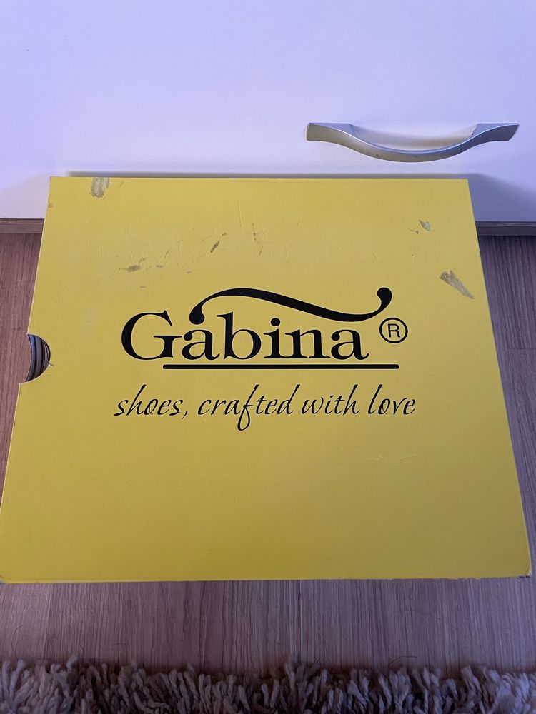 Боти Gabina.