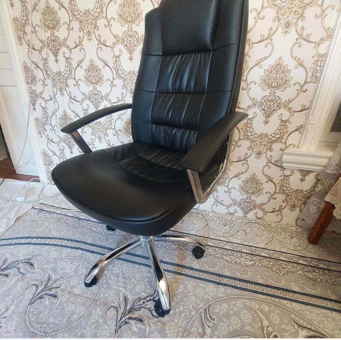 Dafna кресло кожаный 120кг поднимается почти новая