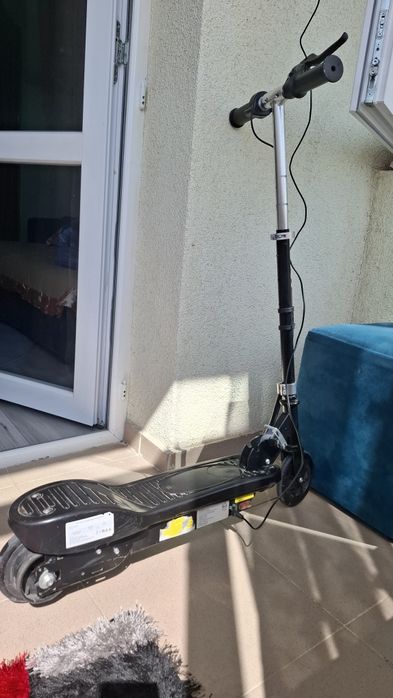 Trotineta electrică