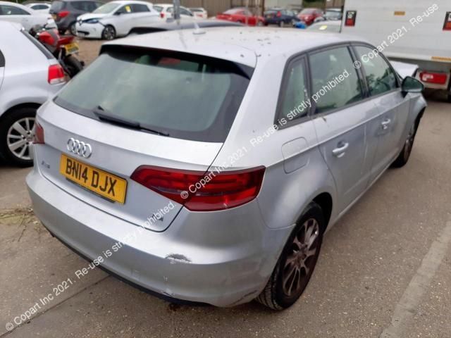 Dezmembrez Audi A3 8V [2012 - 2016] Sportback hatchback 5-usi 1.6 TDI MT (110 hp)