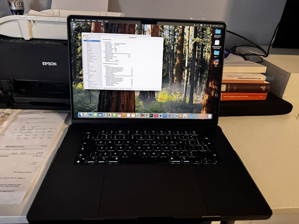 Macbook pro M3 18 gb nou
