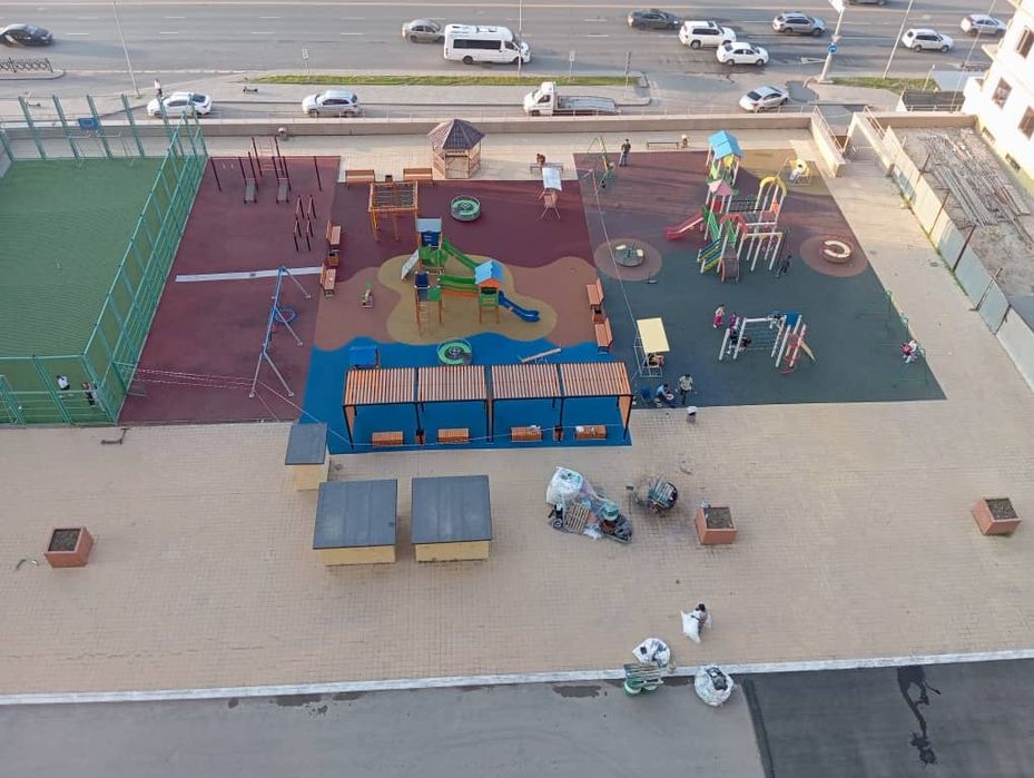 Резиновая покрытие тартан