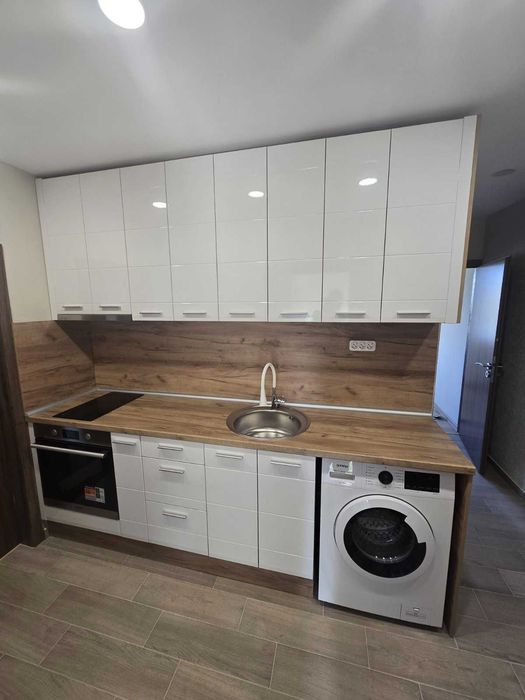 Тристаен апартамент в ж.к. Свобода