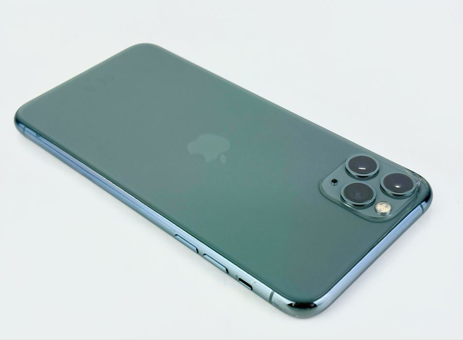 Apple iPhone 11 Pro Max 256GB Midnight Green Отличен!