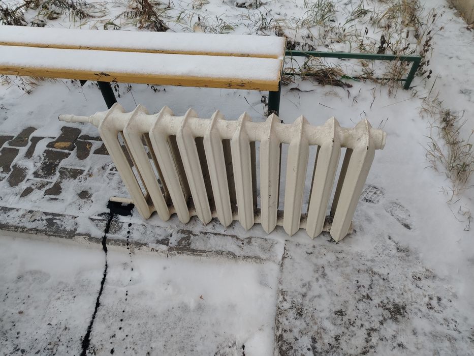 Батарея чугунная