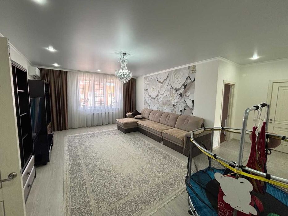 Продам 3-комнатную квартиру в новом доме.