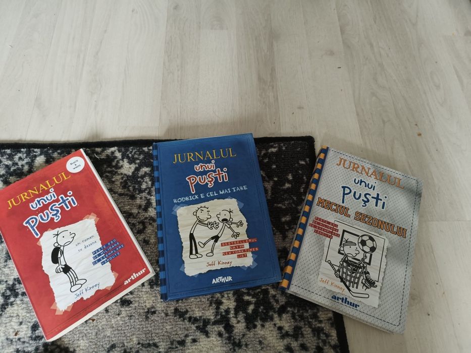 Cărți cartonate/benzi desenate