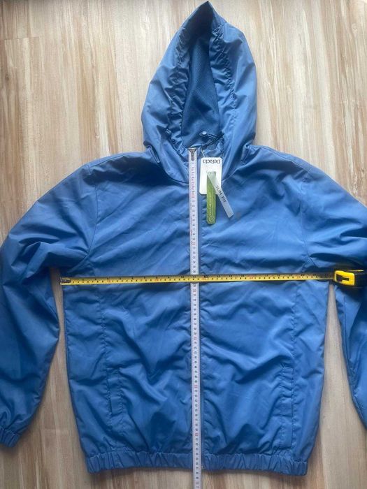 Geaca de toamna pentru sport, impermeabila, marimea M, pentru barbati