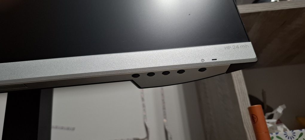 Монитор HP 24" диагональ