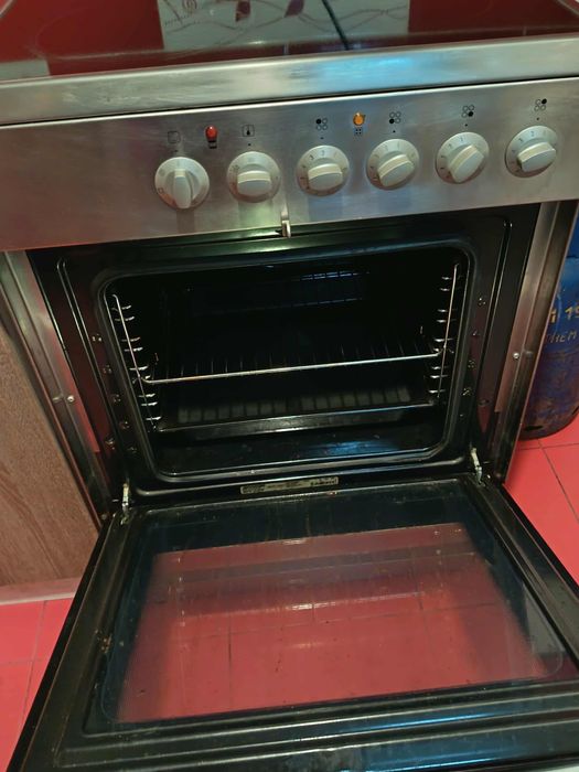 Aragaz gorenje electric cu plita si cuptor