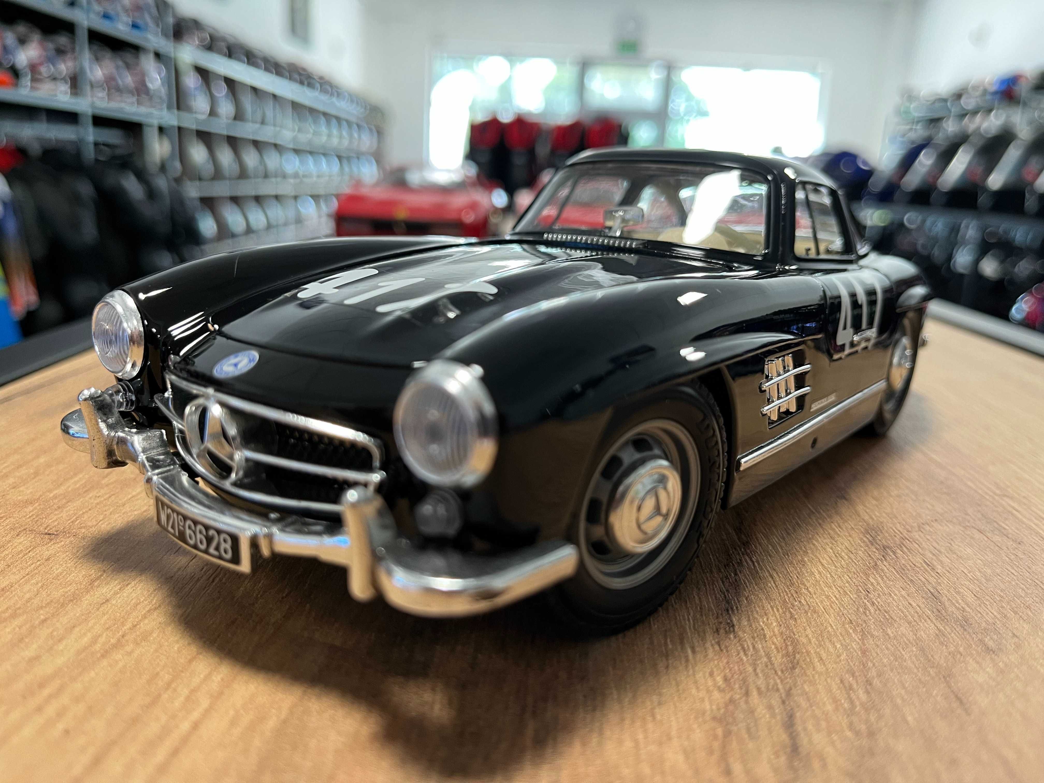 BBURAGO метален колекционерски модел MERCEDES BENZ 300SL 1954г.