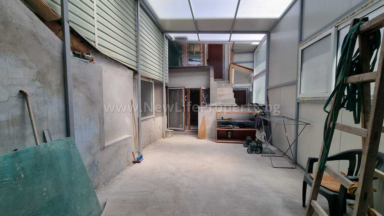 Продава се Многостаен апартамент в Бургас, Център - 100 кв.м за 1260 €/кв.м - Снимка #23