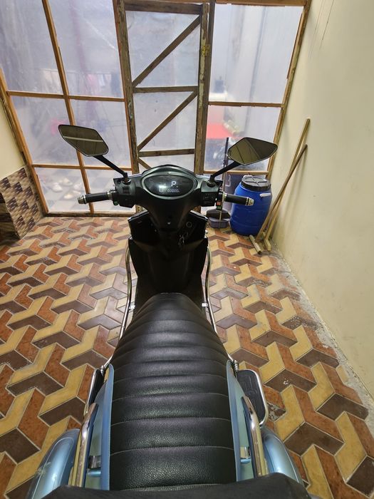 Элекро Скутер сотилади состояниси яхши