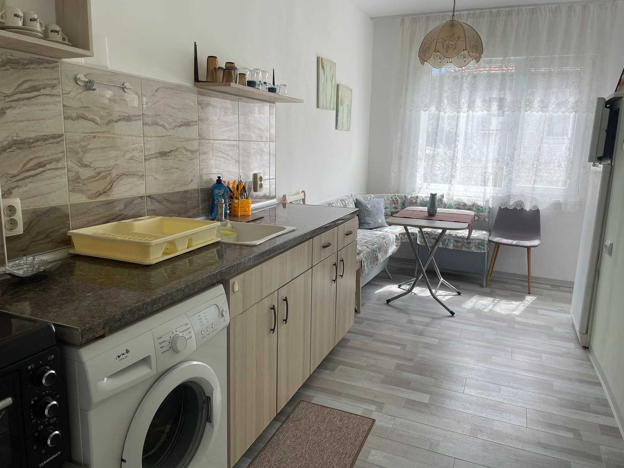 Дава се под наем Тристаен апартамент в Пловдив, Гагарин - 75 кв.м за 433.5 € - Снимка #6