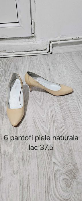 Vand pantofi dama