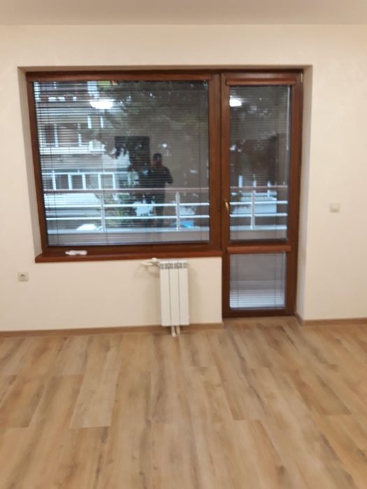 Дава се под наем Офис в Бургас, Център - 76 кв.м за 663 € - Снимка #2