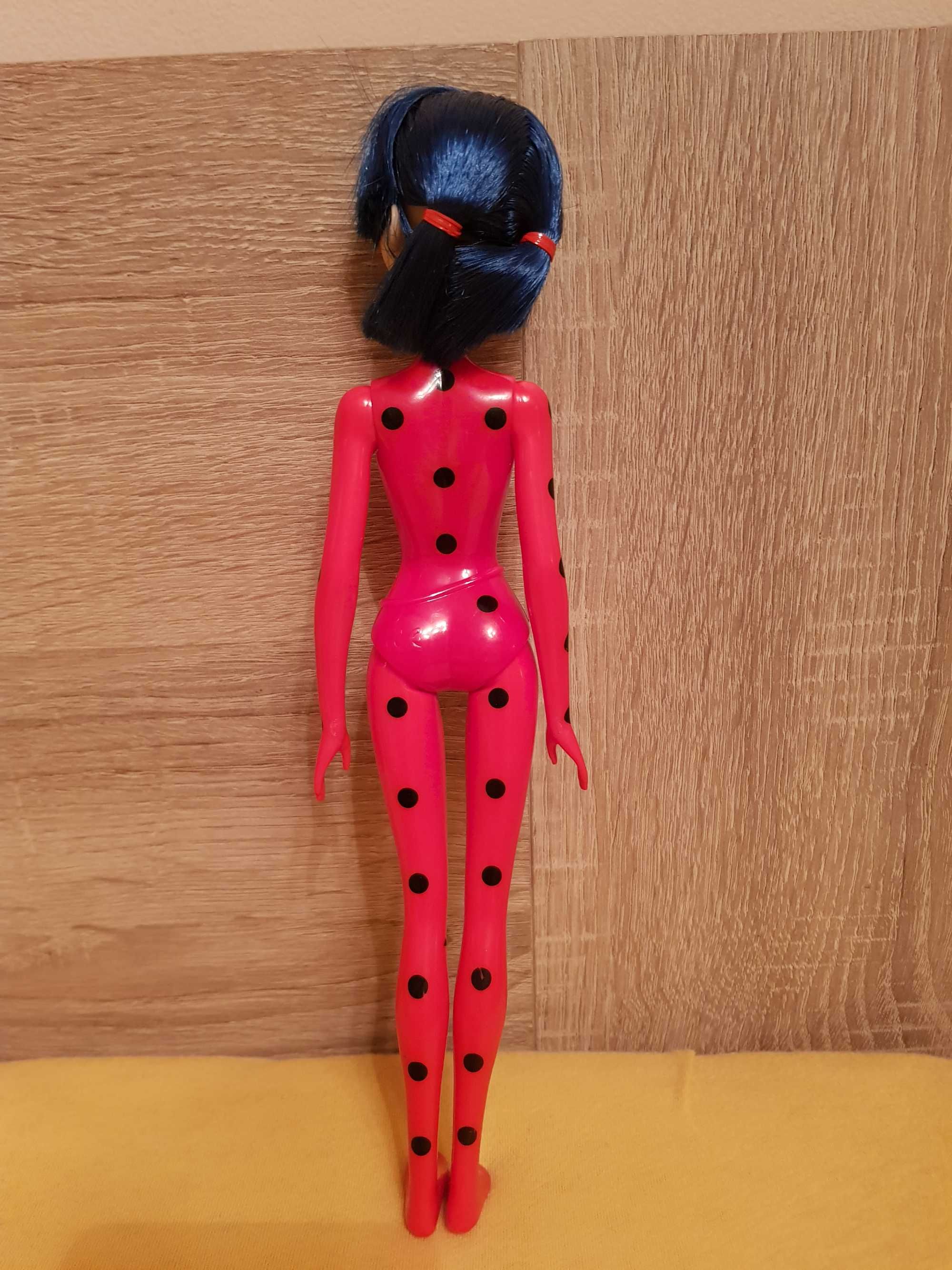 Кукла Барби Калинката от Мега чудесата на Калинката и черния котарак