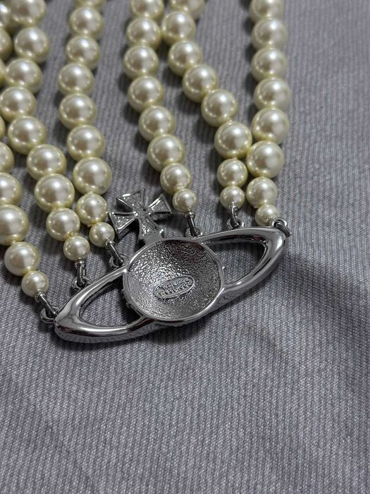 Vivienne Westwood Bas Relief Three Row Colier