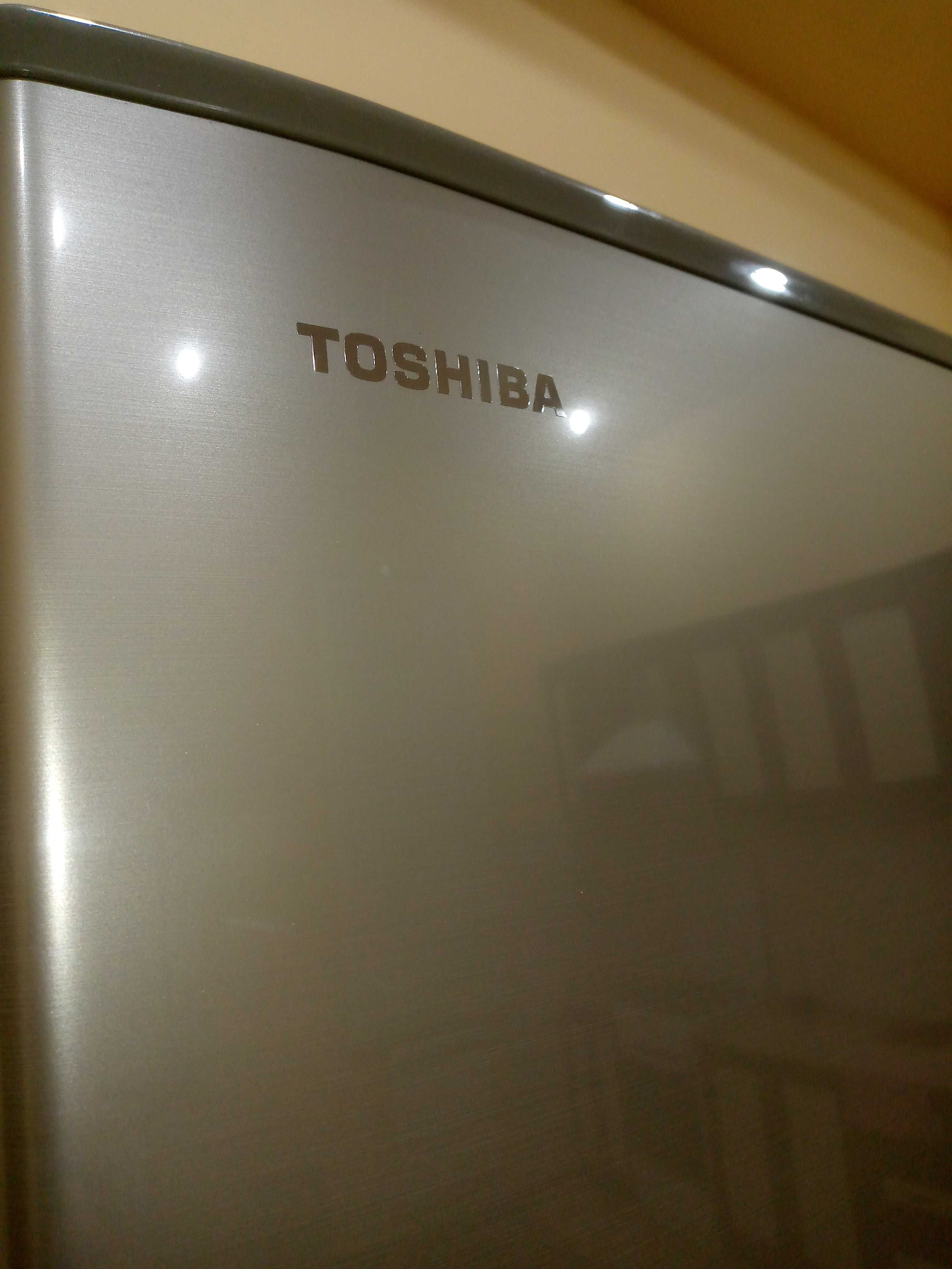 Большой инверторный холодильник оригинал TOSHIBA 608л 80х70х185см